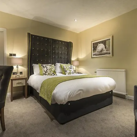The Golden Fleece Hotel, Thirsk, North Yorkshire 4* Thirsk
