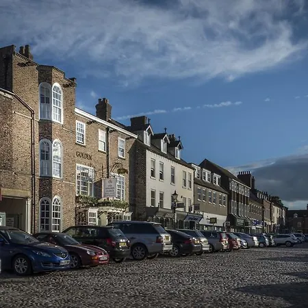 The Golden Fleece Hotel, Thirsk, North Yorkshire 4*