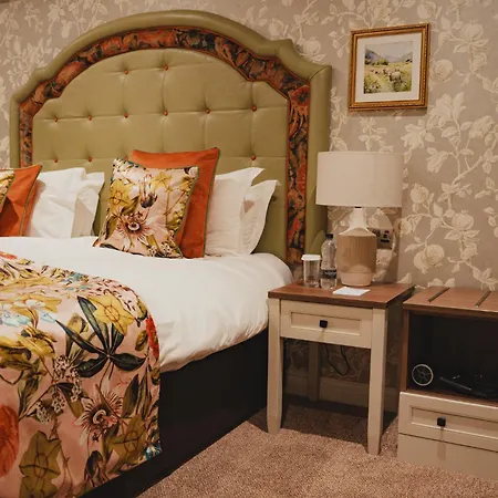 The Golden Fleece Hotel, Thirsk, North Yorkshire - The Coaching Group 4* Thirsk