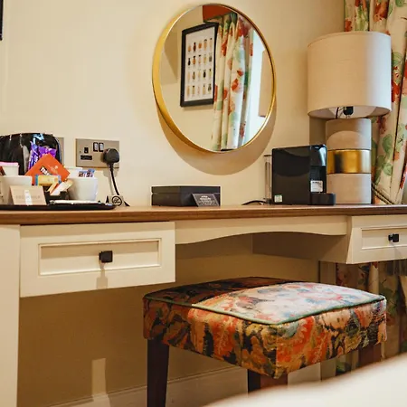Hotel The Golden Fleece Hotel, Thirsk, North Yorkshire - The Coaching Group Thirsk