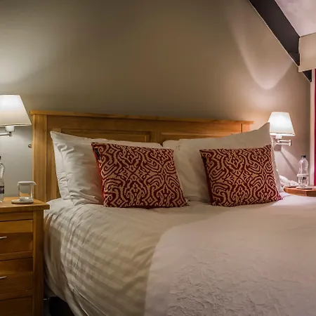 The Golden Fleece Hotel, Thirsk, North Yorkshire - The Coaching Group 4* Thirsk