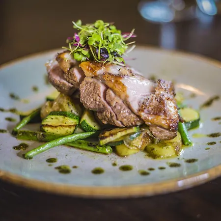 The Golden Fleece Hotel, Thirsk, North Yorkshire - The Coaching Group Hotel 4*