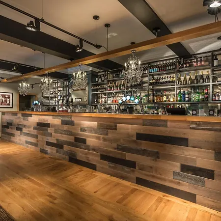 The Golden Fleece Hotel, Thirsk, North Yorkshire - The Coaching Group Hotel