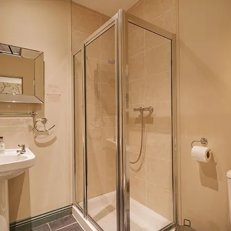 The Golden Fleece Hotel, Thirsk, North Yorkshire - The Coaching Group Hotel Thirsk