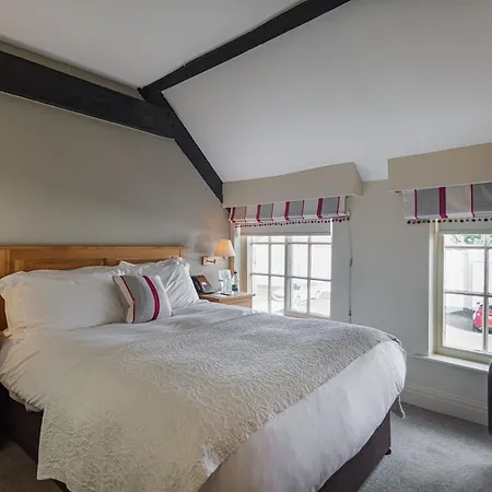 Hotel The Golden Fleece Hotel, Thirsk, North Yorkshire - The Coaching Group Thirsk