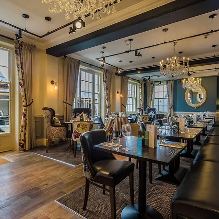 The Golden Fleece Hotel, Thirsk, North Yorkshire - The Coaching Group Hotel 4*