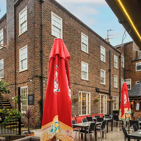 Hotel The Golden Fleece Hotel, Thirsk, North Yorkshire - The Coaching Group 4*