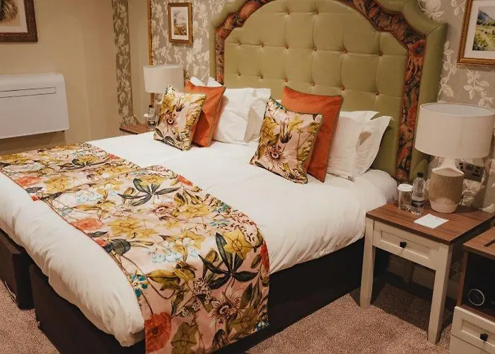 The Golden Fleece Hotel, Thirsk, North Yorkshire - The Coaching Inn Group Hotel 4*