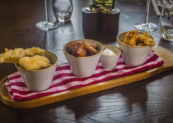 The Golden Fleece Hotel, Thirsk, North Yorkshire - The Coaching Inn Group Hotel 4*