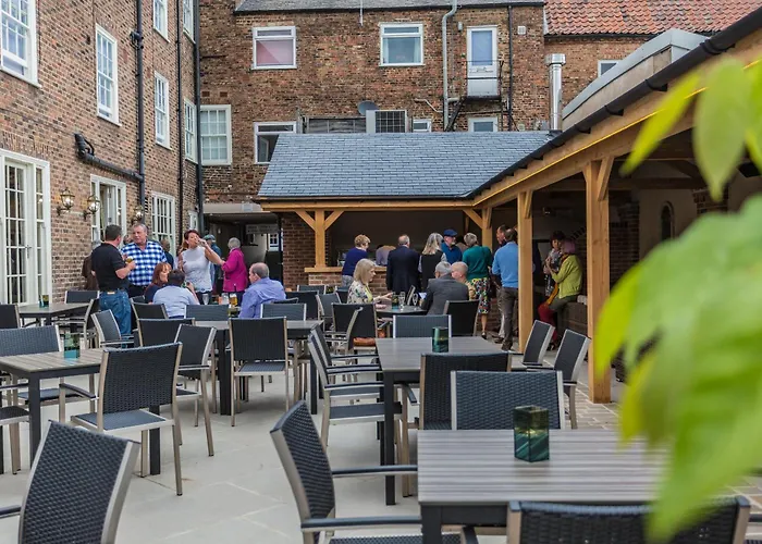 Hotel The Golden Fleece Hotel, Thirsk, North Yorkshire - The Coaching Inn Group