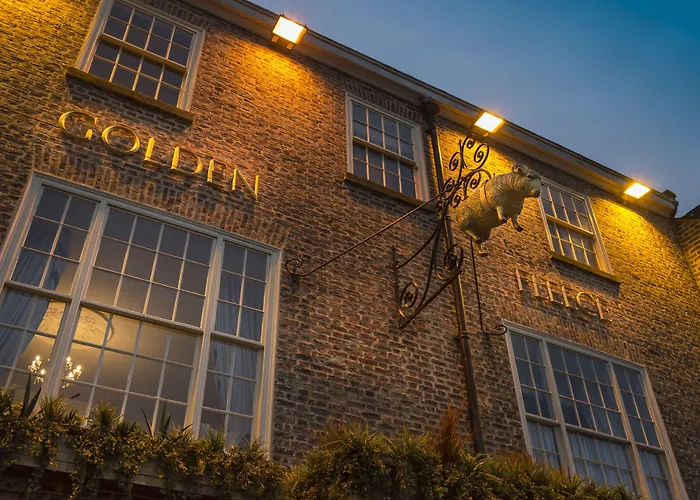 The Golden Fleece Hotel, Thirsk, North Yorkshire - The Coaching Inn Group 4* Thirsk