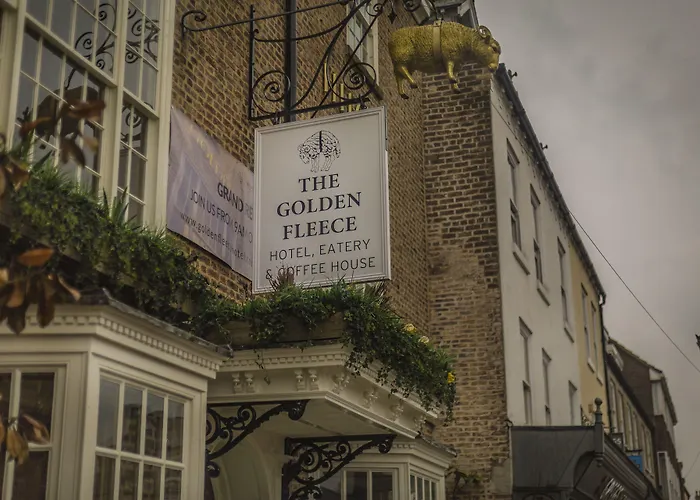 Hotel The Golden Fleece Hotel, Thirsk, North Yorkshire - The Coaching Inn Group 4*