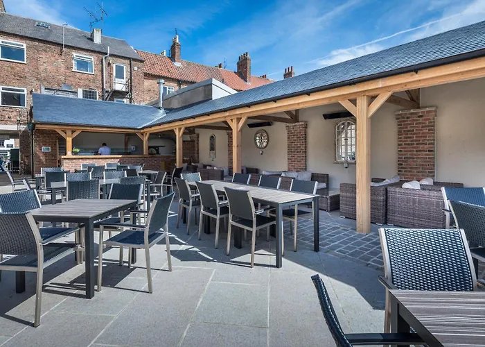 Hotel The Golden Fleece Hotel, Thirsk, North Yorkshire - The Coaching Inn Group Thirsk