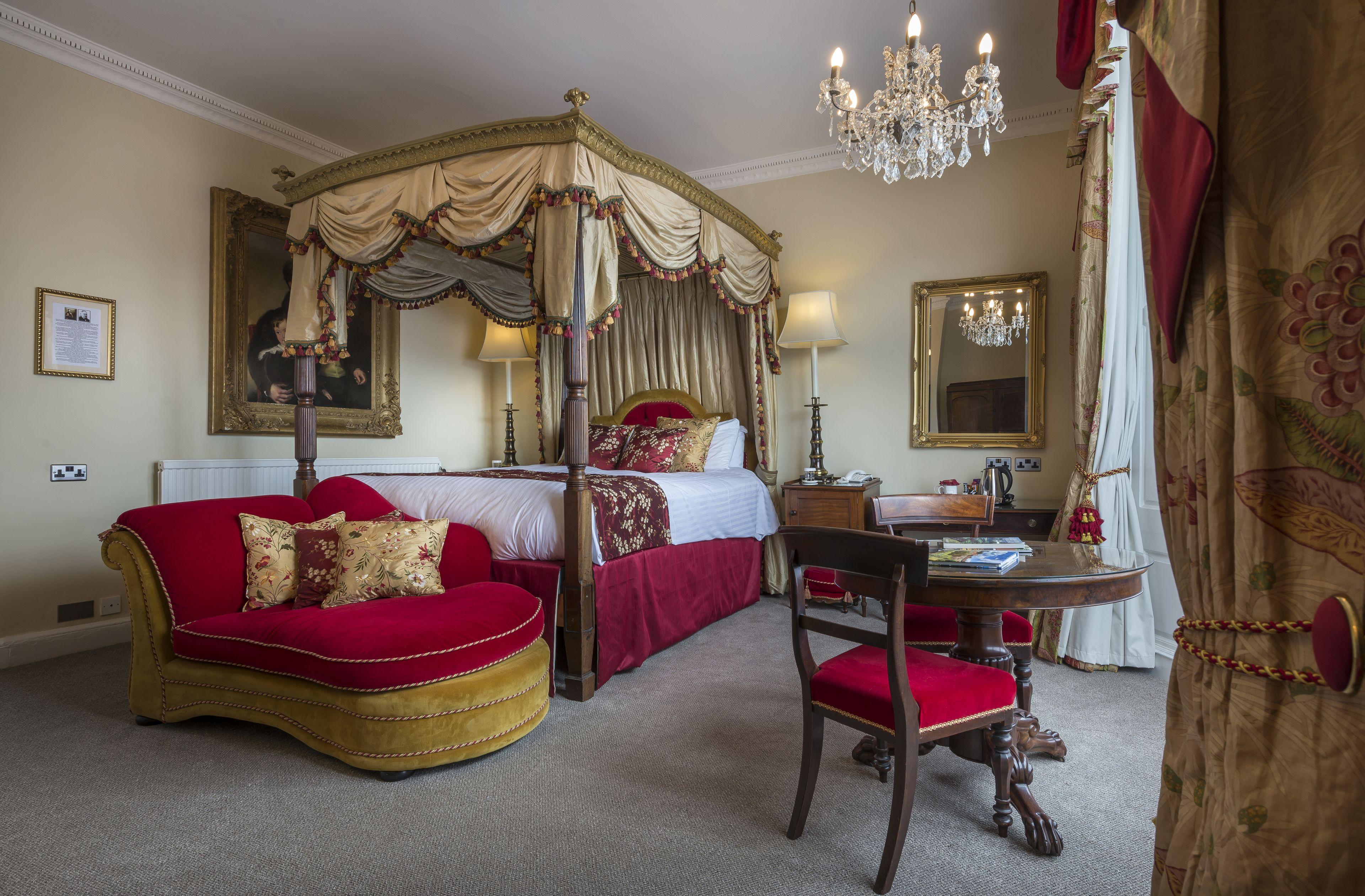 Hotel The Golden Fleece Hotel, Thirsk, North Yorkshire - The Coaching ...