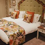 The Golden Fleece Hotel, Thirsk, North Yorkshire - The Coaching Group Hotel 4*