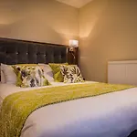 The Golden Fleece Hotel, Thirsk, North Yorkshire - The Coaching Group 4* Thirsk