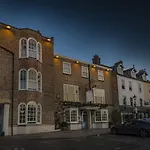 The Golden Fleece Hotel, Thirsk, North Yorkshire - The Coaching Group Hotel Thirsk