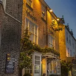 The Golden Fleece Hotel, Thirsk, North Yorkshire - The Coaching Group Hotel Thirsk