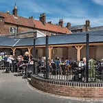 The Golden Fleece Hotel, Thirsk, North Yorkshire - The Coaching Group Hotel Thirsk