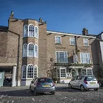 Hotel The Golden Fleece Hotel, Thirsk, North Yorkshire - The Coaching Group Thirsk