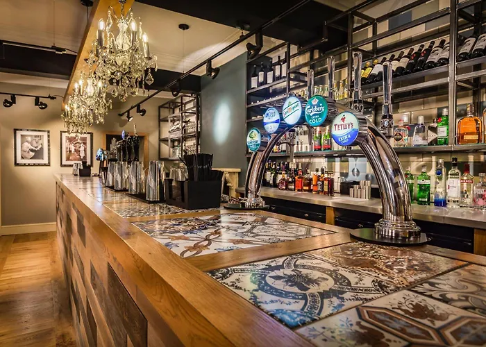 The Golden Fleece Hotel, Thirsk, North Yorkshire - The Coaching Group 酒店 瑟斯克