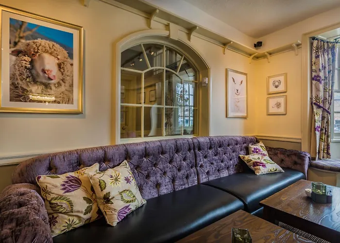 The Golden Fleece Hotel, Thirsk, North Yorkshire - The Coaching Group 酒店 4*